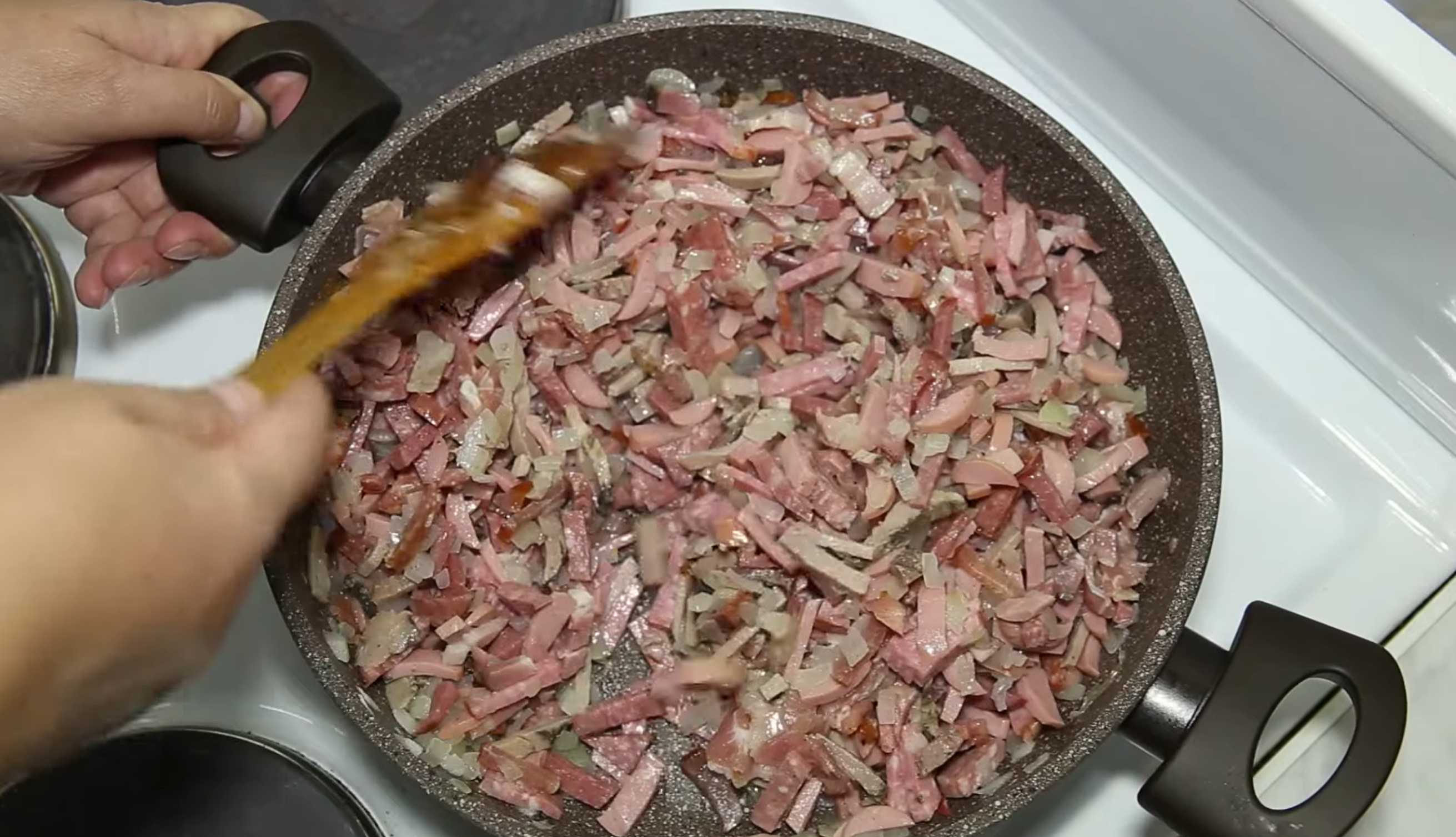 Солянка без мяса с колбасой-Шаг 5