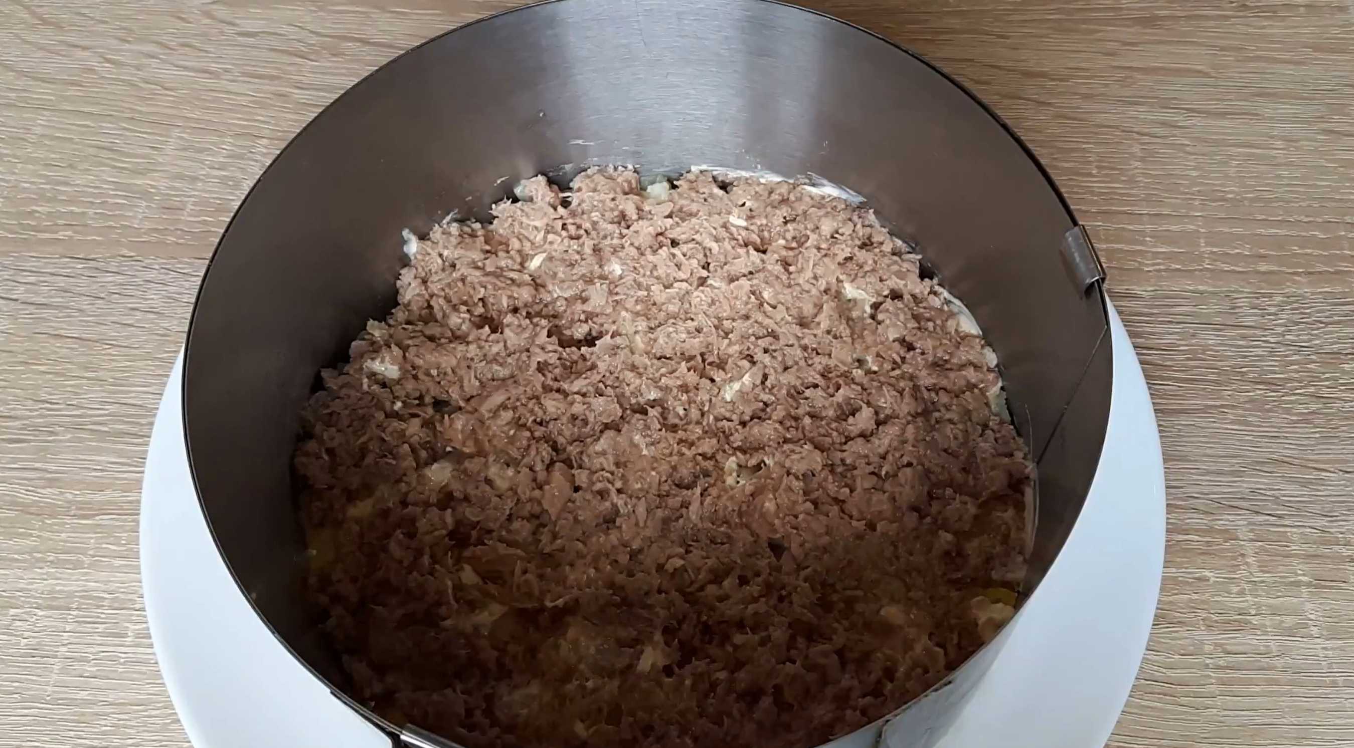 Крабовый салат с тунцом-Шаг 4