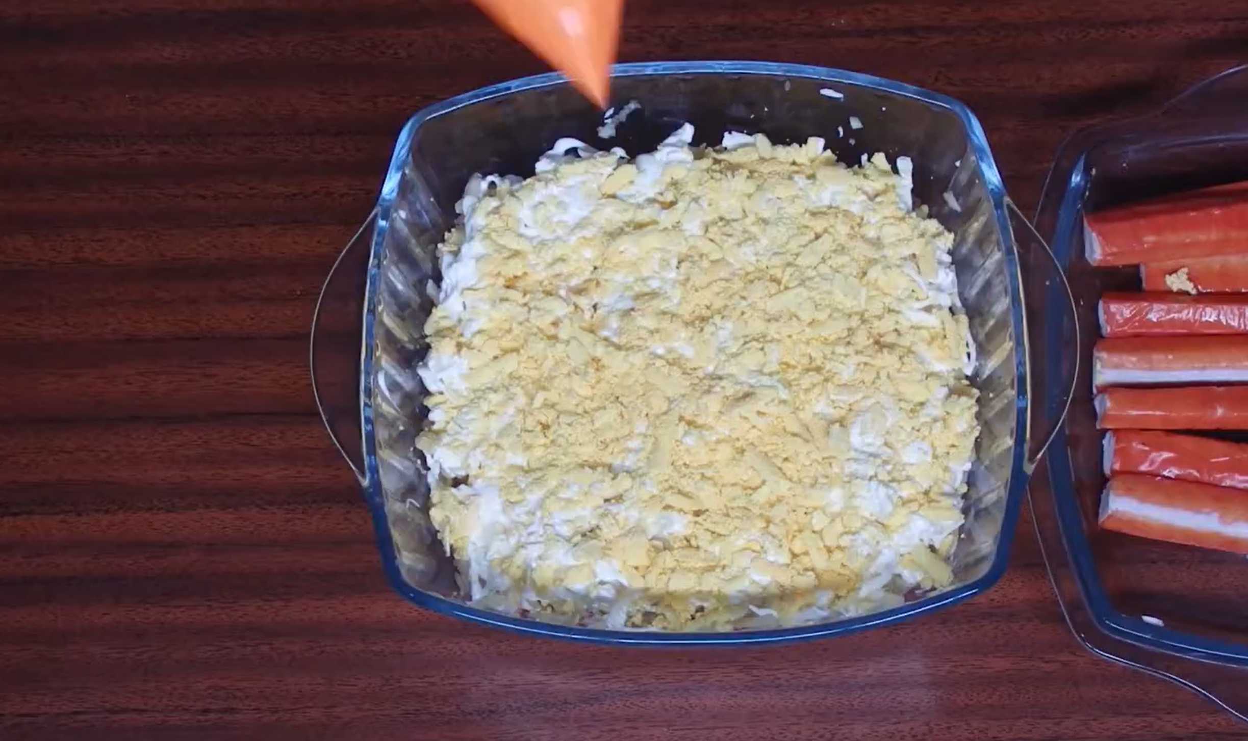 Крабовый салат с яблоком-Шаг 6