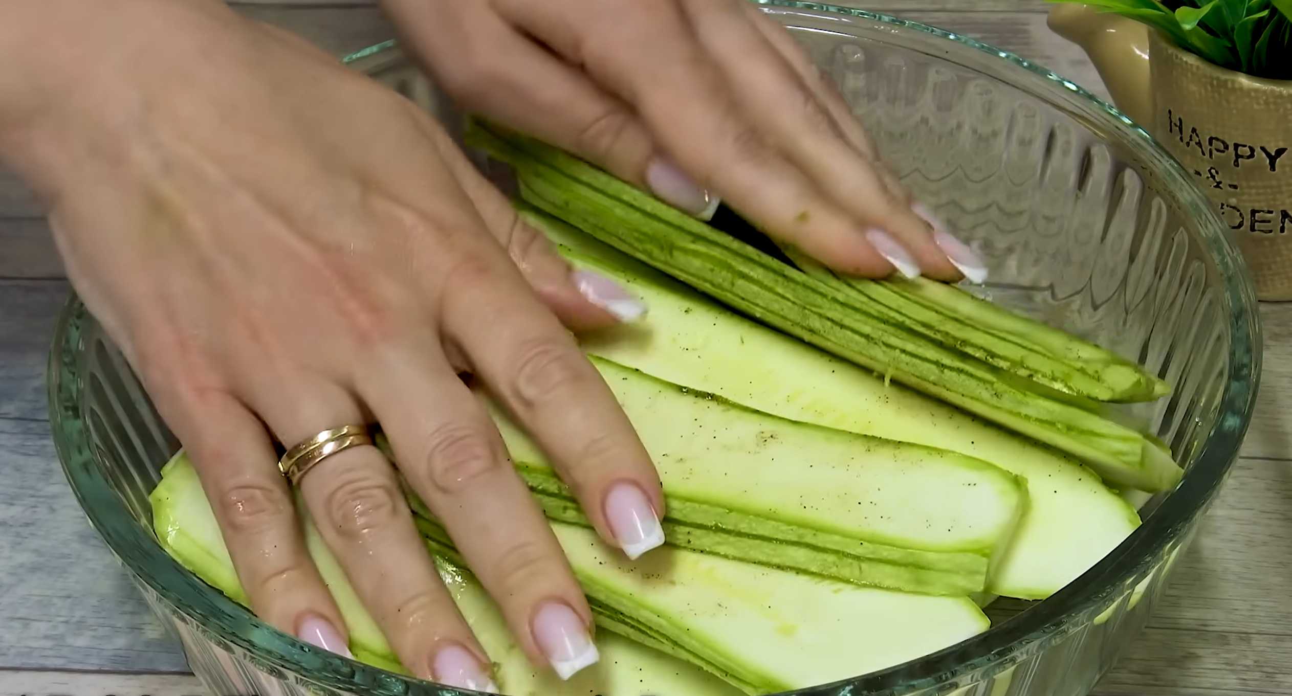 Обжаренные цуккини с сыром и яйцом-Шаг 2