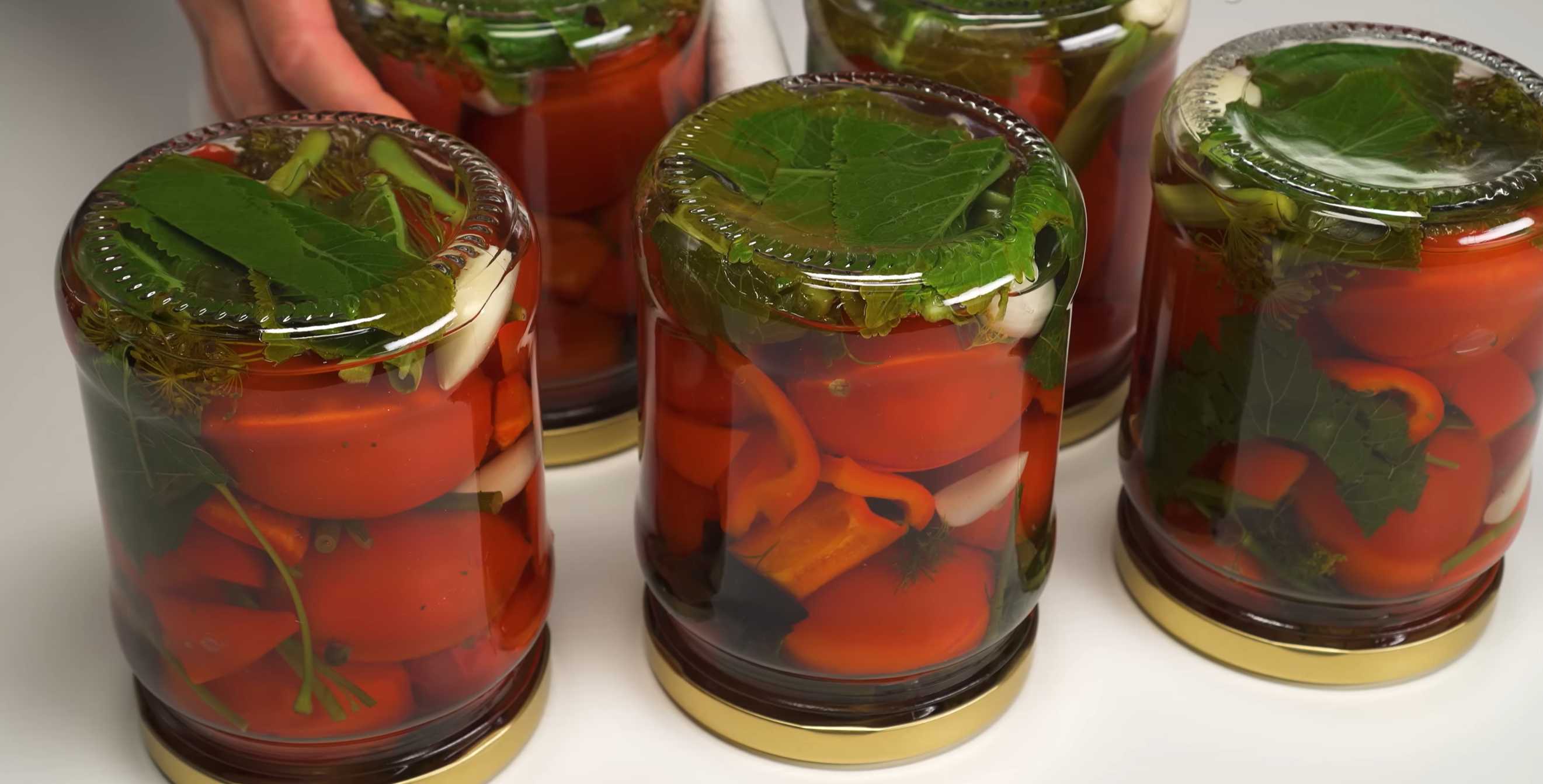 Консервированные маринованные помидоры-Шаг 9