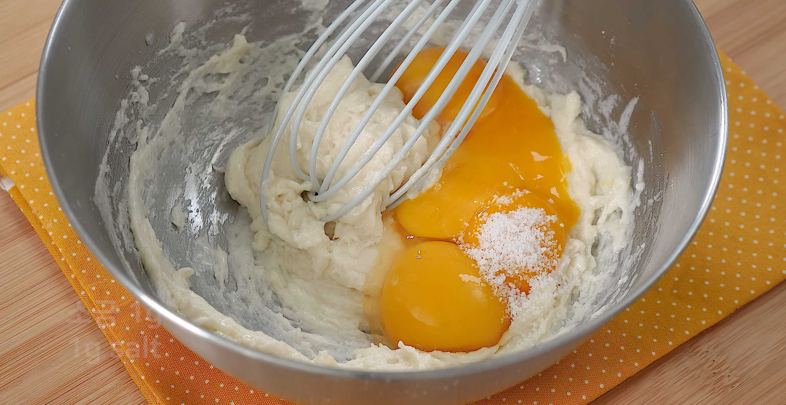 Нежные бисквитные рулетики-Шаг 6