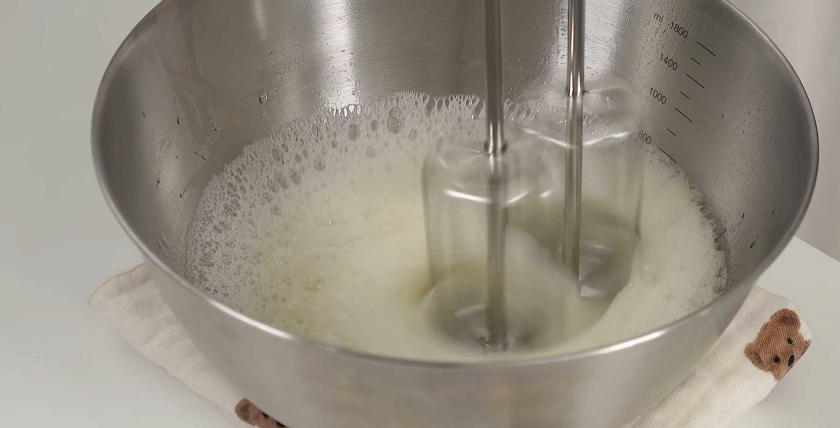 Нежные бисквитные рулетики-Шаг 7