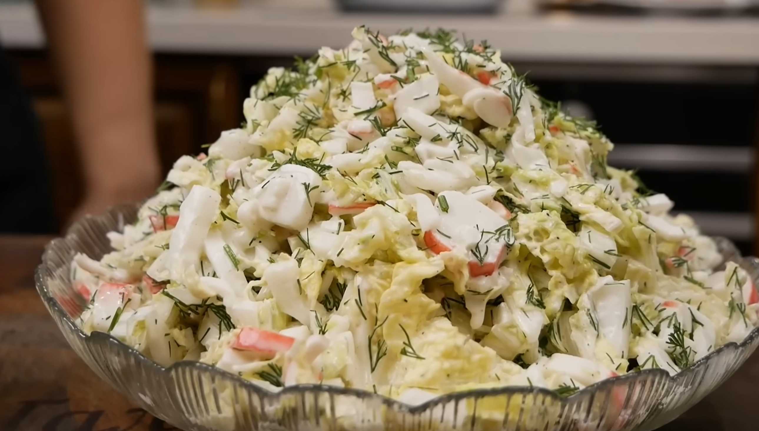 Крабовый салат с пекинской капустой-Шаг 7