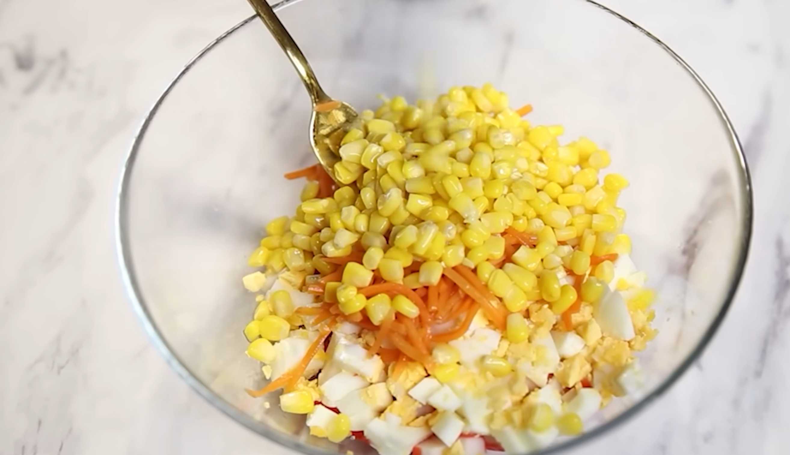 Крабовый салат без огурца-Шаг 4