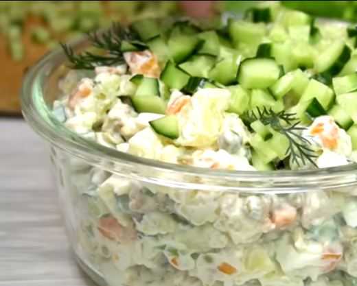 Оливье со свежим огурцом-Шаг 12