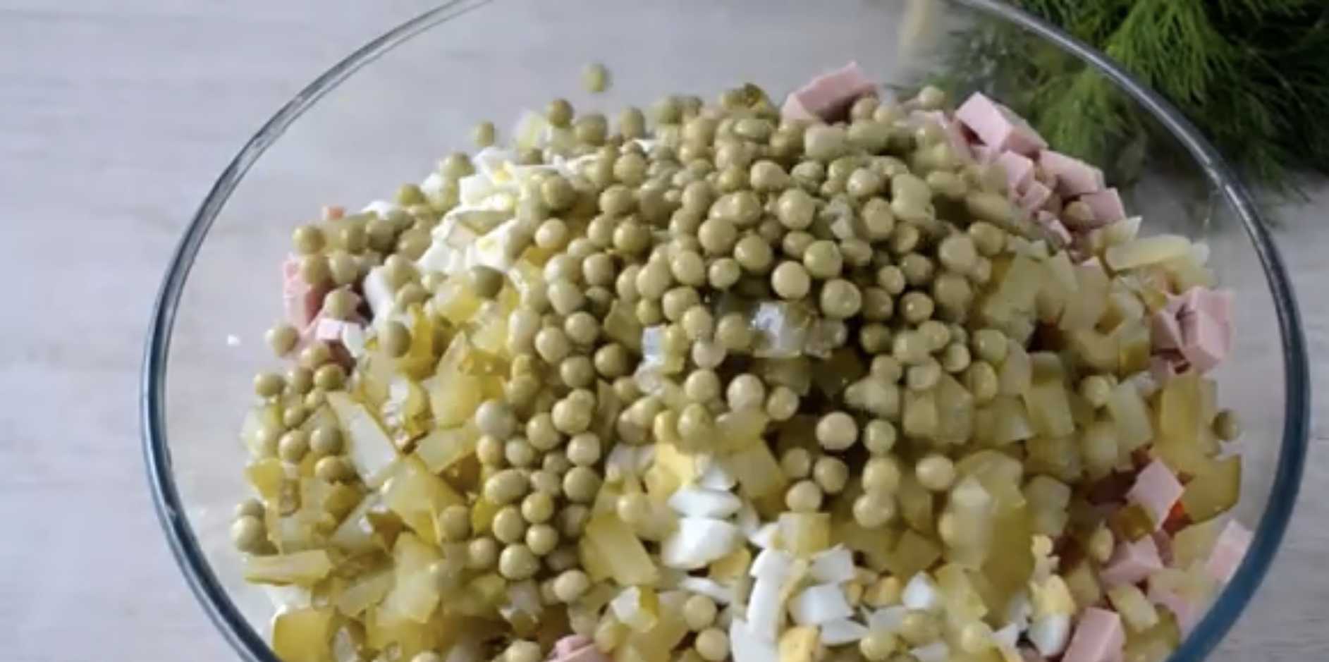 Оливье с солеными огурцами-Шаг 6