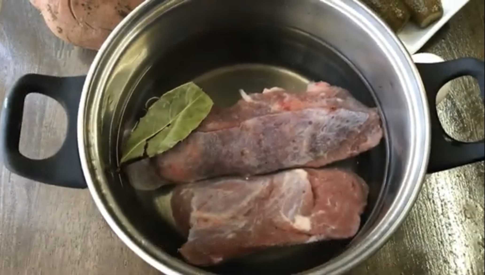 Оливье с говядиной Шаг-1