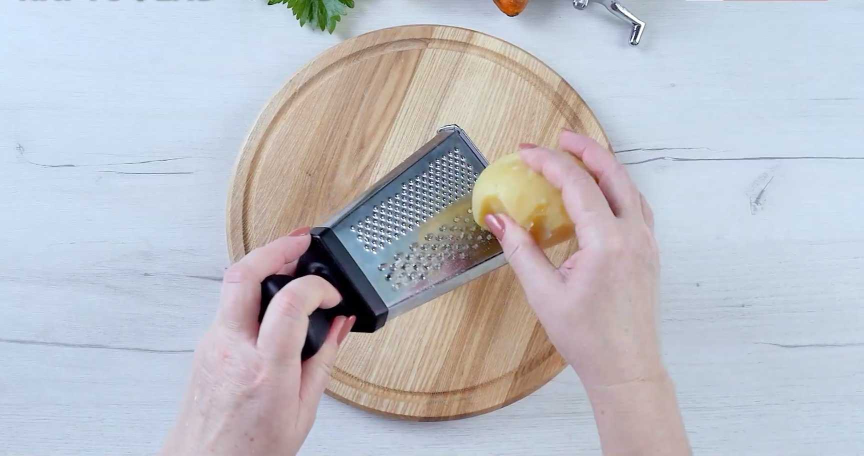 Крабовый салат с картошкой-Шаг 1