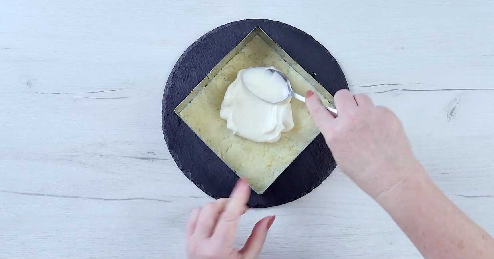 Крабовый салат с картошкой-Шаг 7