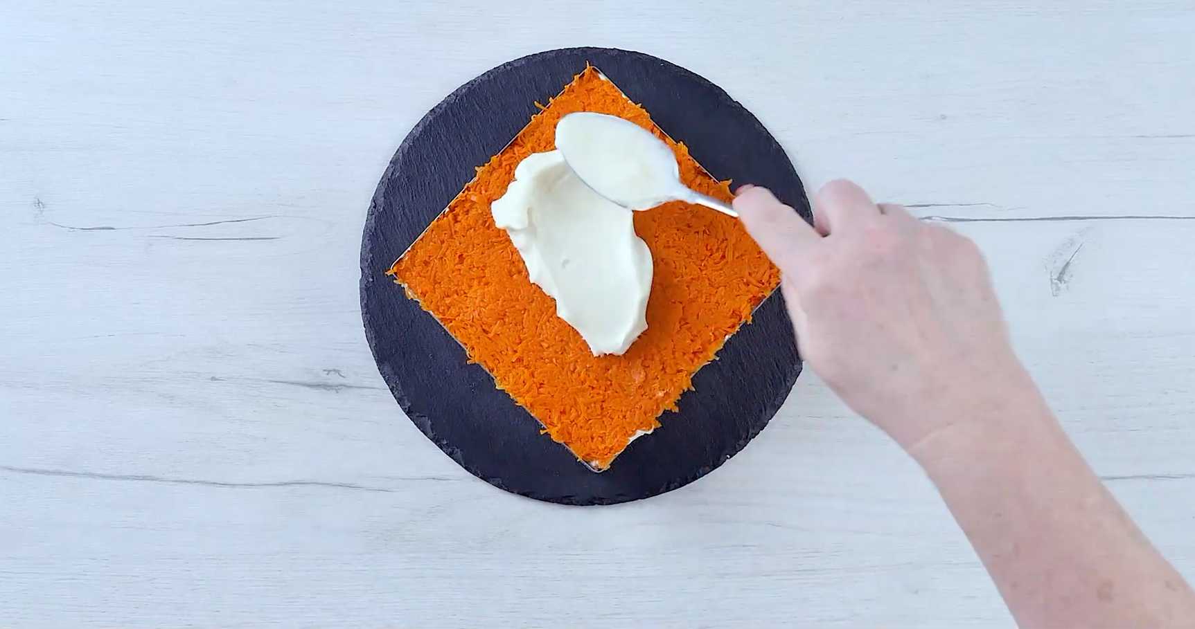 Крабовый салат с картошкой-Шаг 8