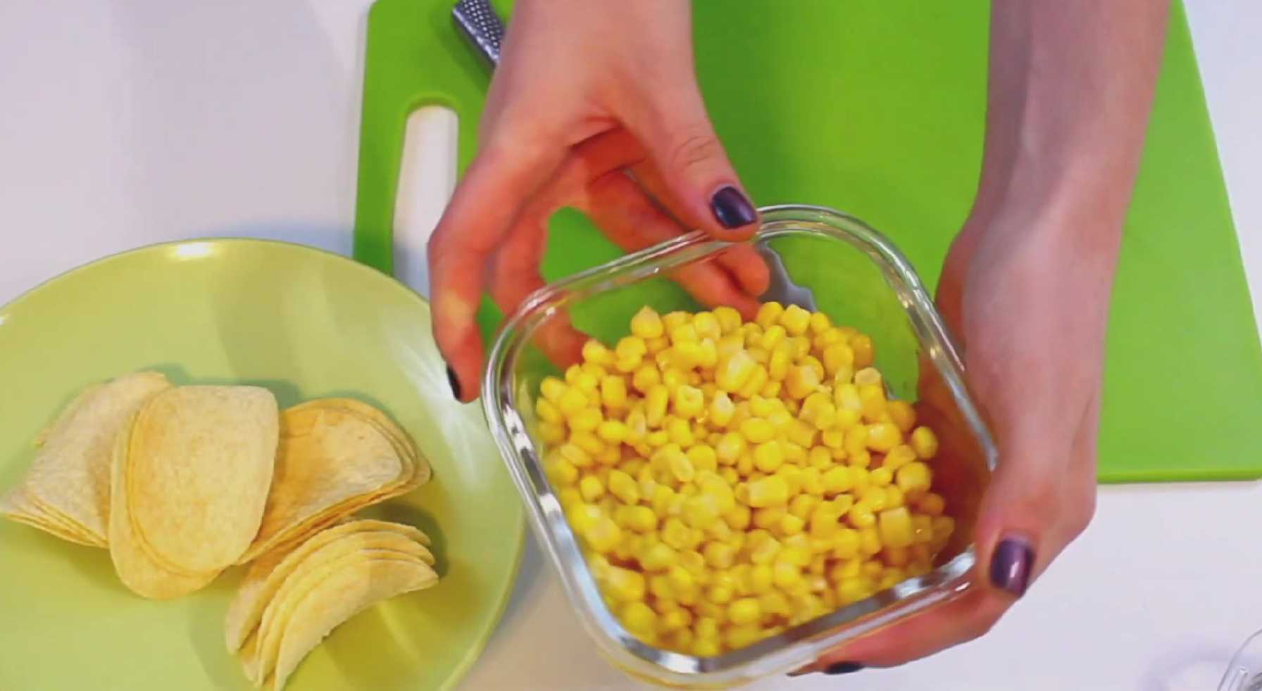 Крабовый салат с айсбергом: хрустящий и легкий рецепт-Шаг 3