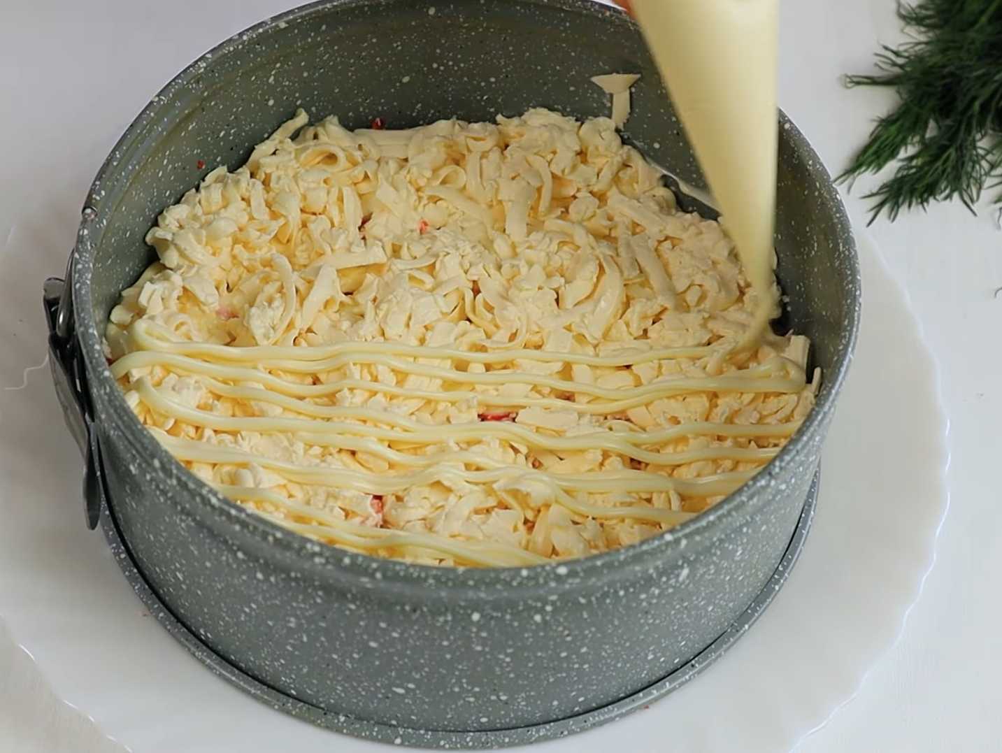 Крабовый салат слоями-Шаг 9