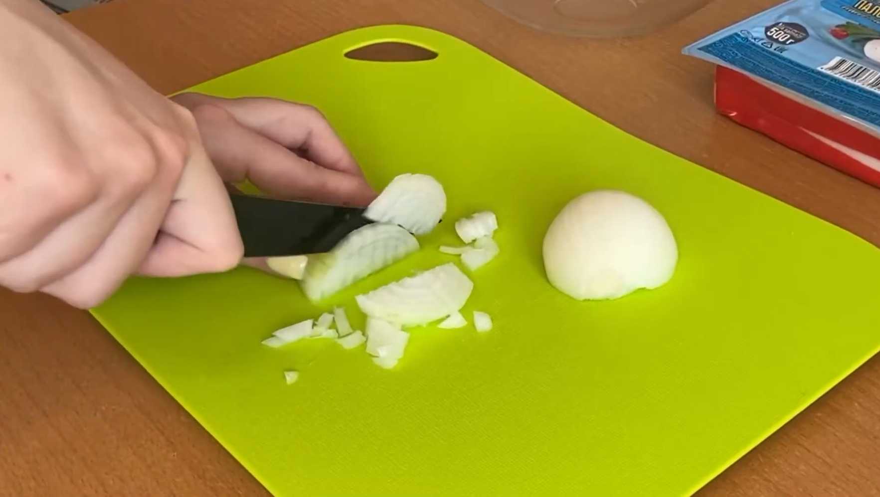 Крабовый салат в лаваше-Шаг 1