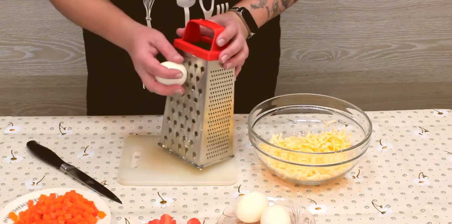 Крабовый салат с сыром-Шаг 3