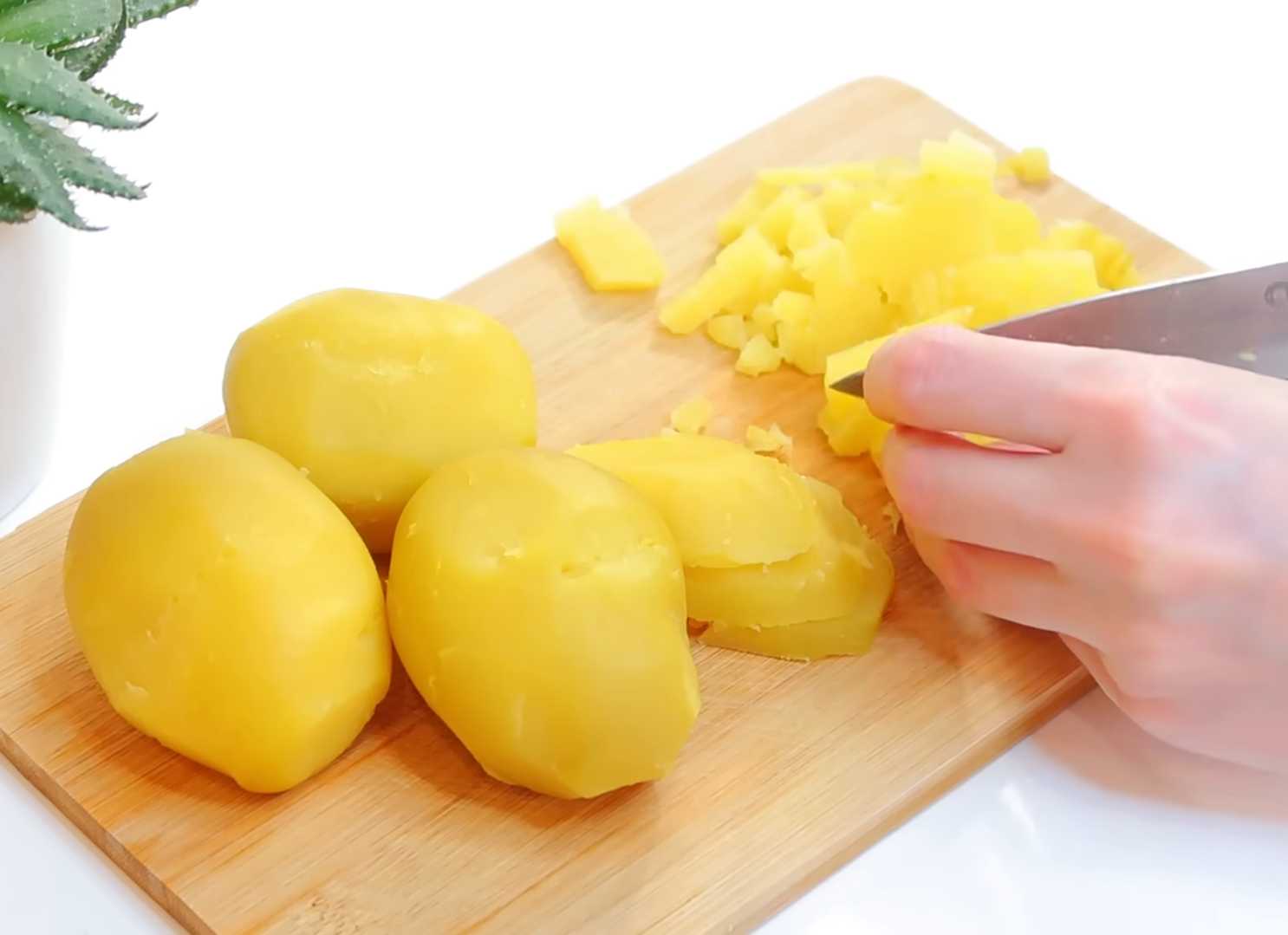 Салат оливье классический-Шаг 2