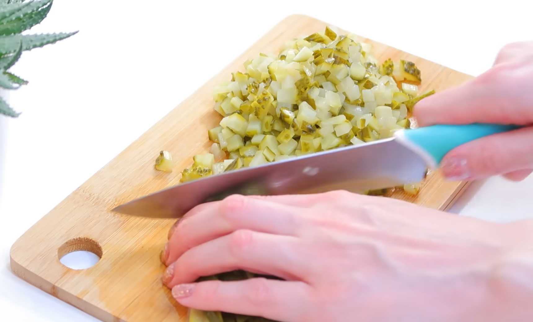 Салат оливье классический-Шаг 7