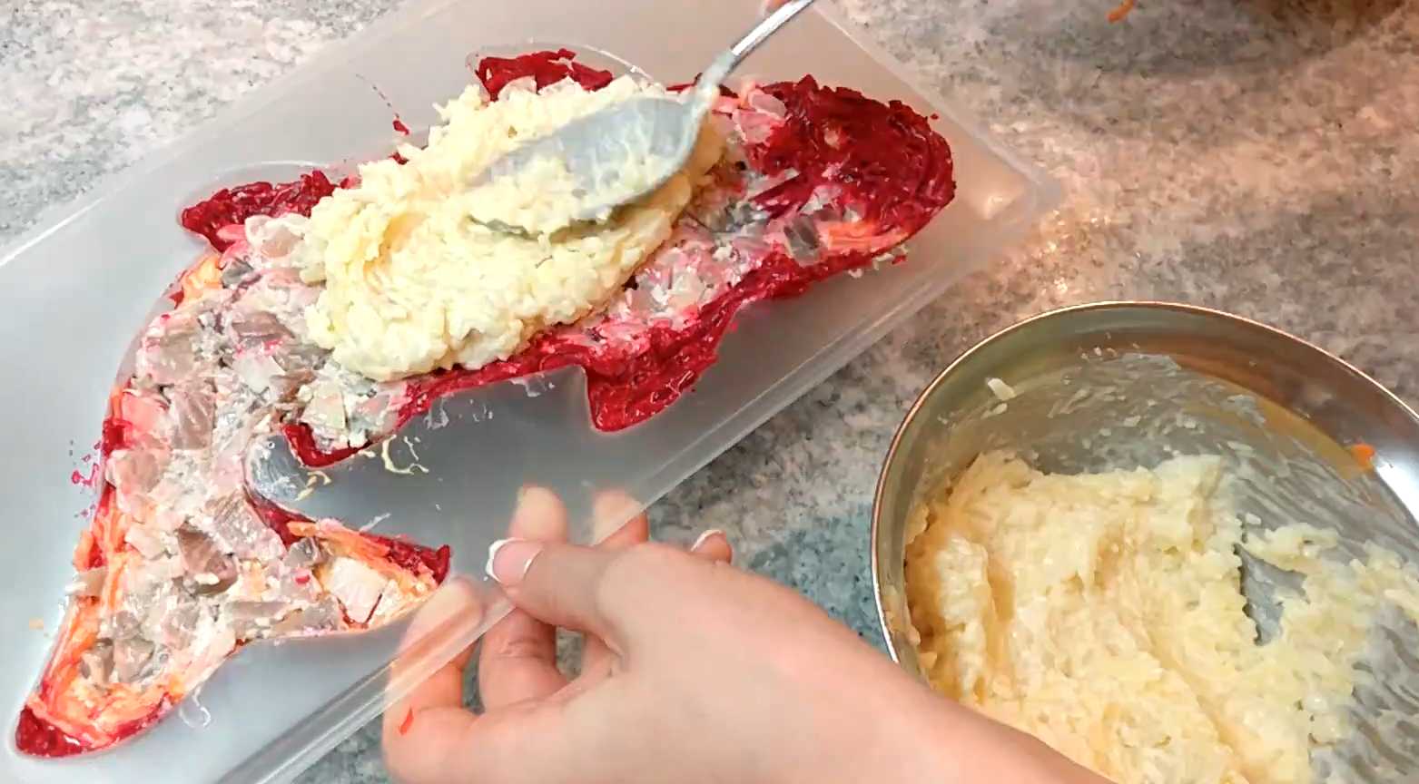 Селедка под шубой в форме рыбы-Шаг 10