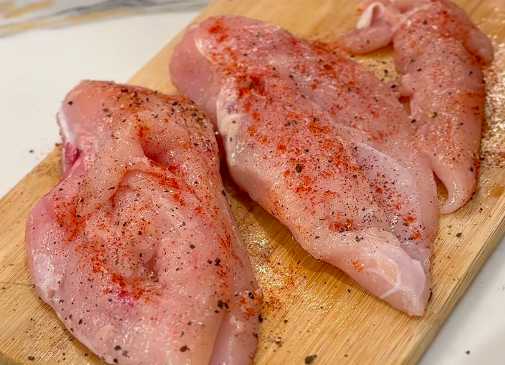 Куриная грудка в аэрогриле с овощным салатом-Шаг 2