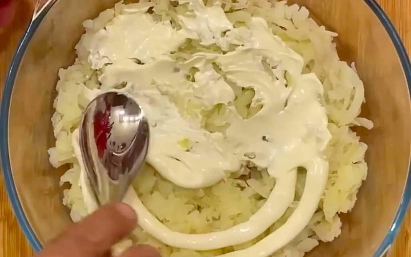 Селедка под шубой с икрой-Шаг 1