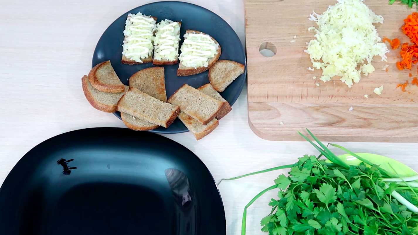 Бутерброды с селедкой под шубой-Шаг 3