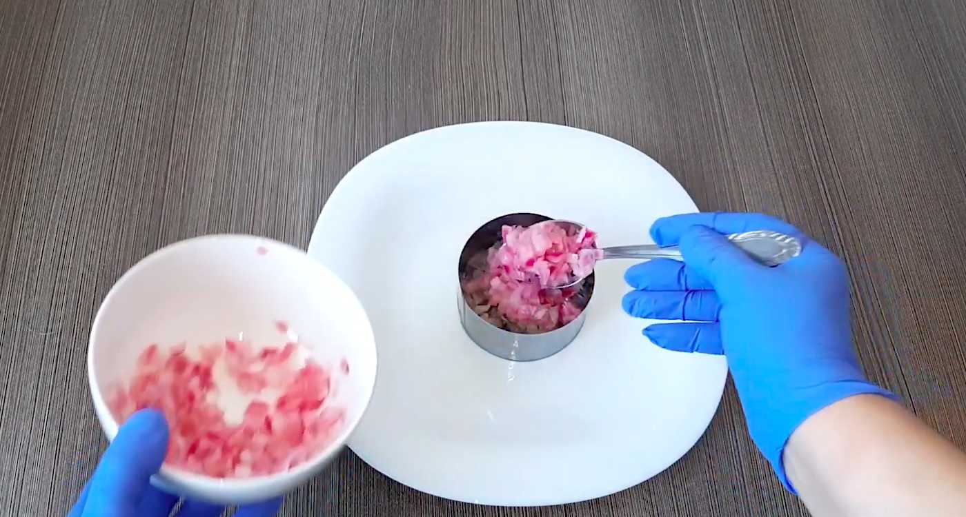 Селедка под шубой без свеклы-Шаг 5