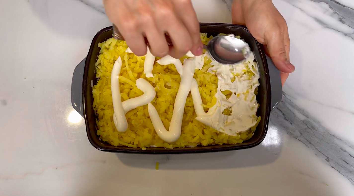 Селедка под шубой по советскому рецепту-Шаг 4