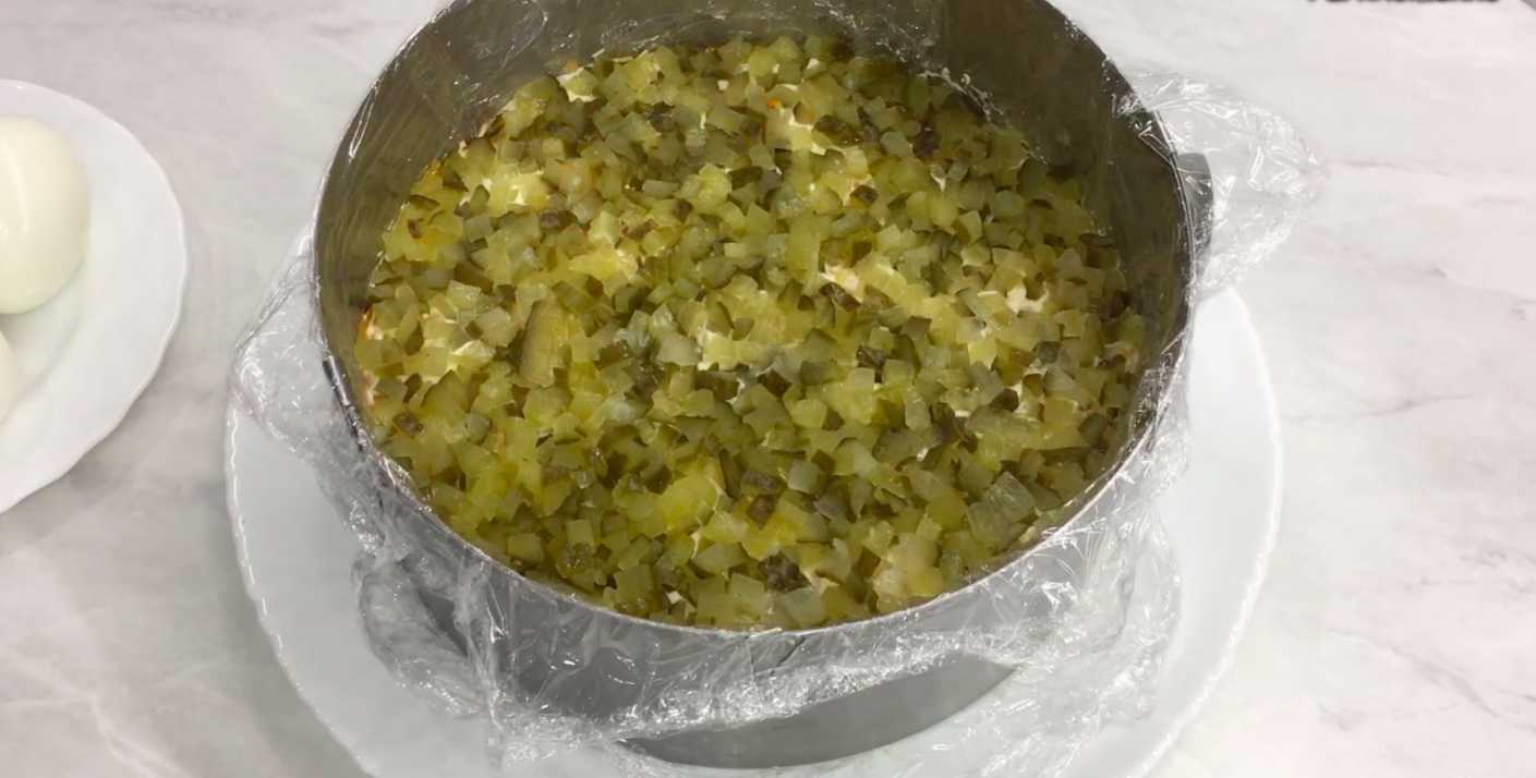 Селедка под шубой со шпротами-Шаг 6