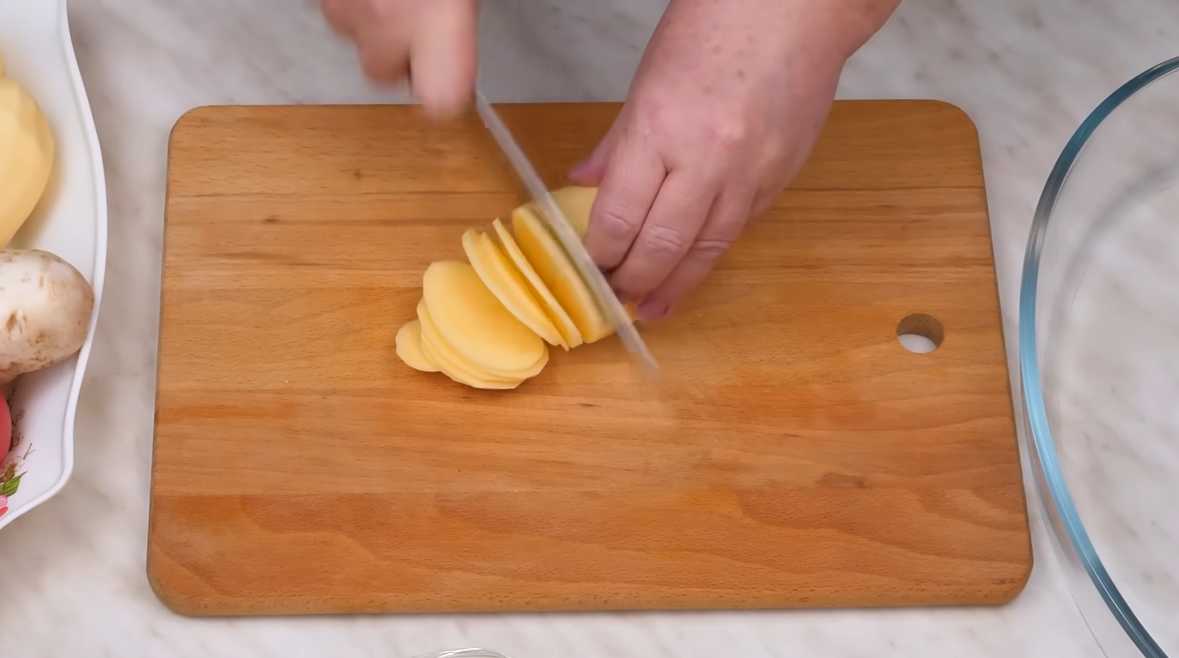 Запечённое куриное филе с грибами-Шаг 6