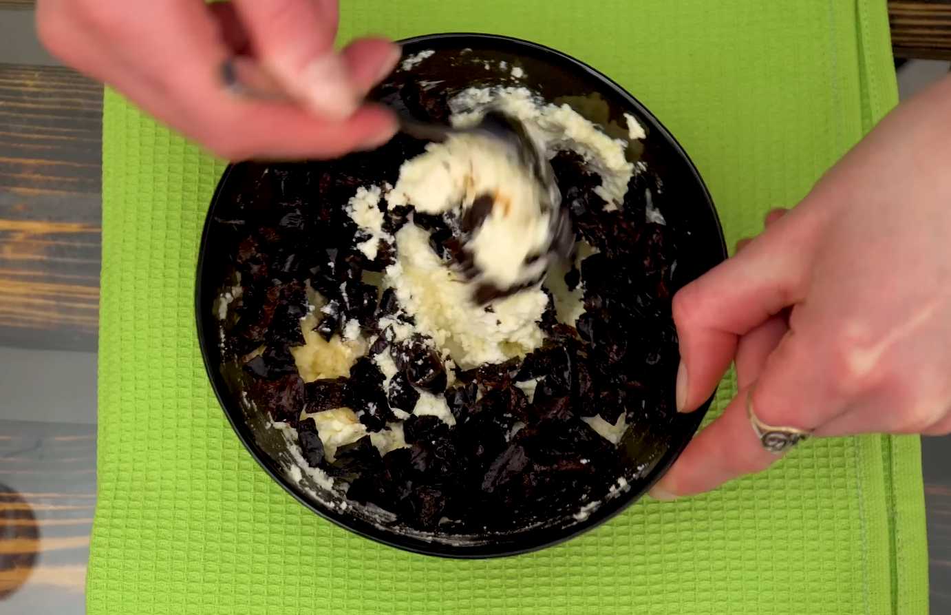 Куриные рулетики с черносливом-Шаг 7