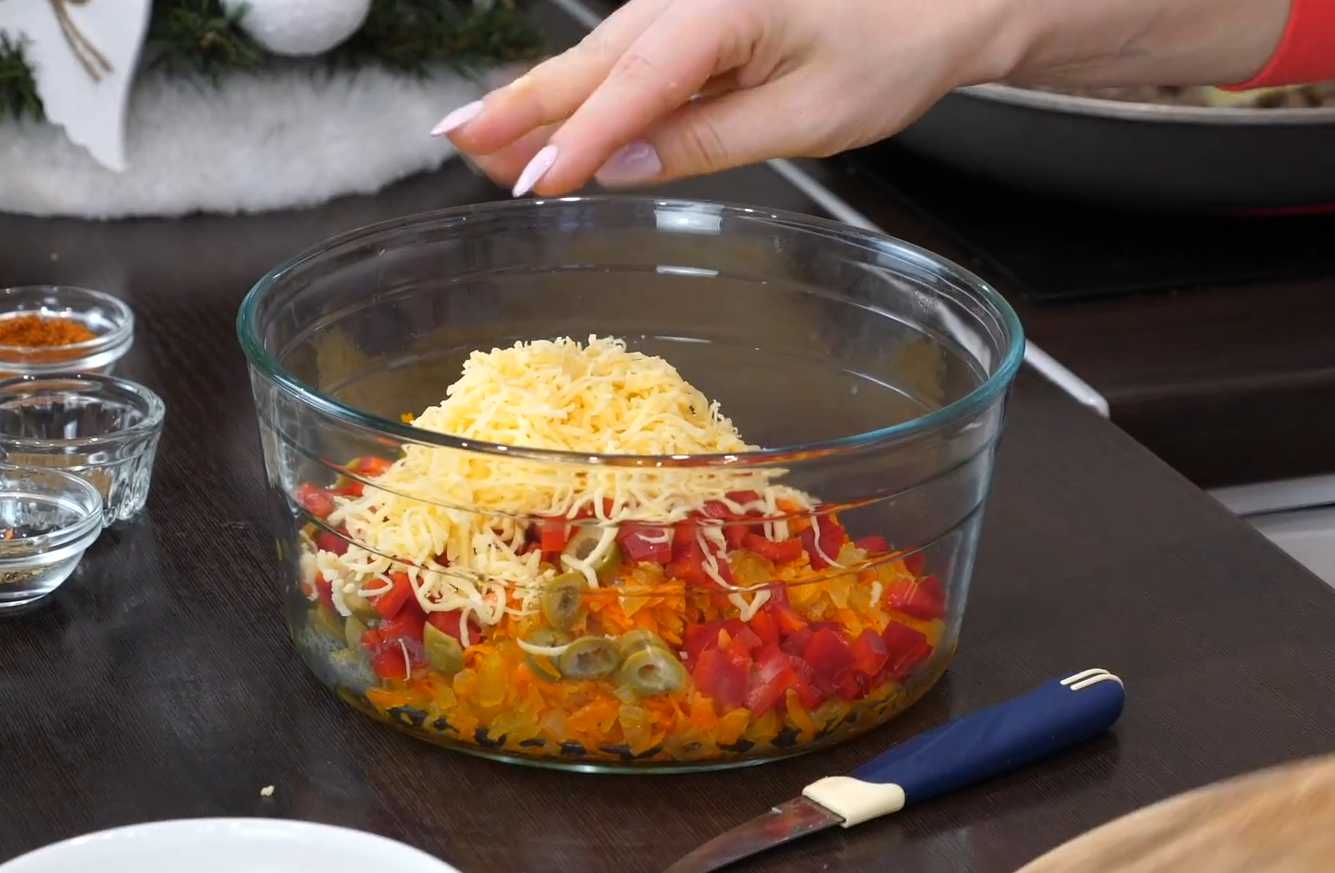 Пирог с куриными сердечками-Шаг 7