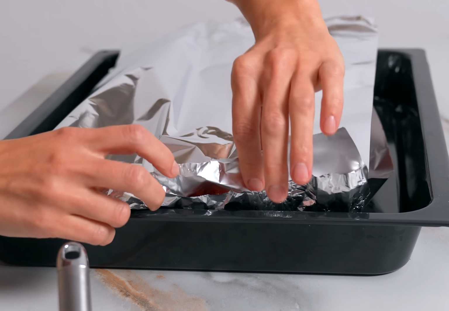 Рулет из фарша с грибами и сыром-Шаг 12