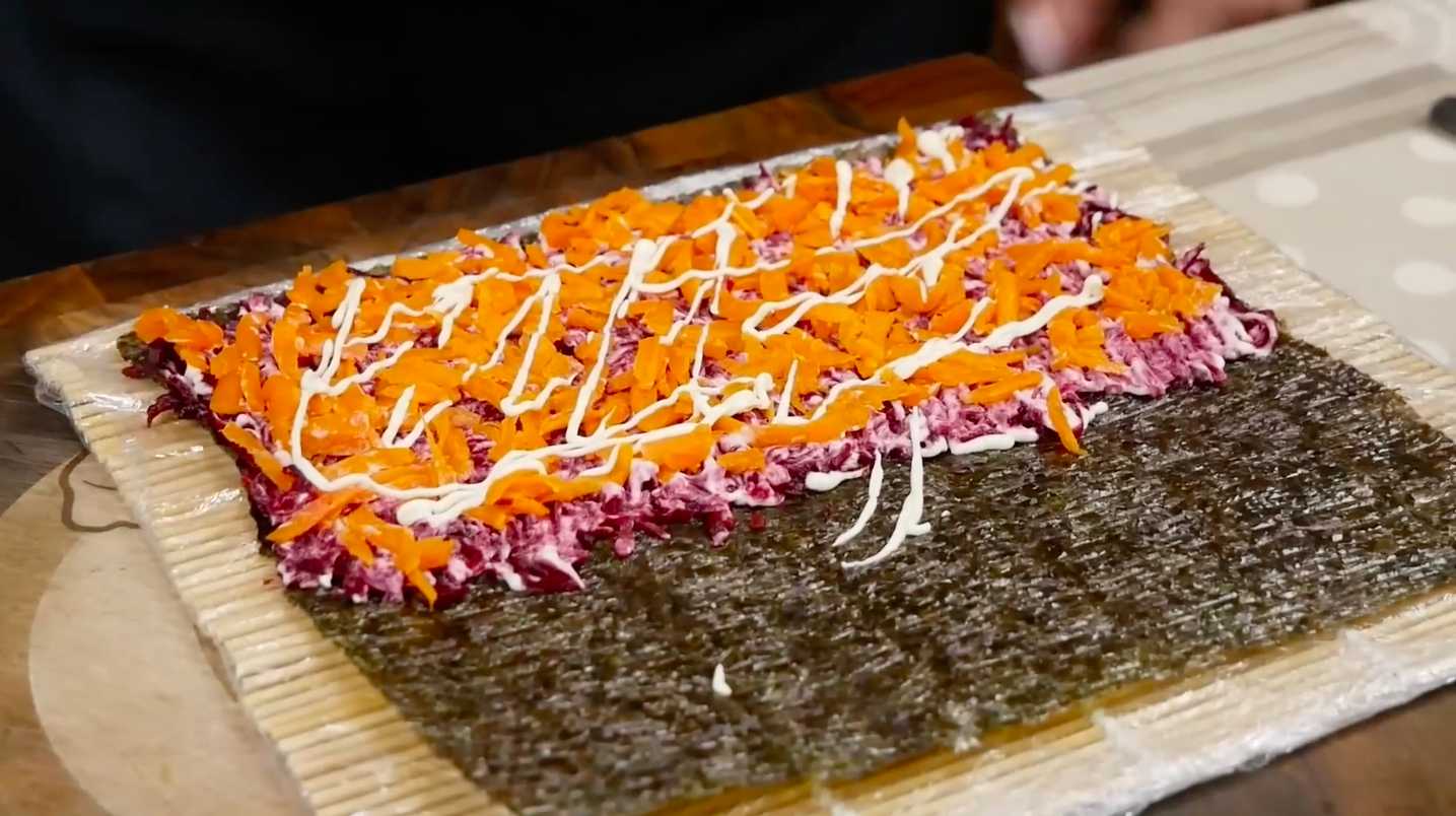 Роллы Селедка под шубой-Шаг 5