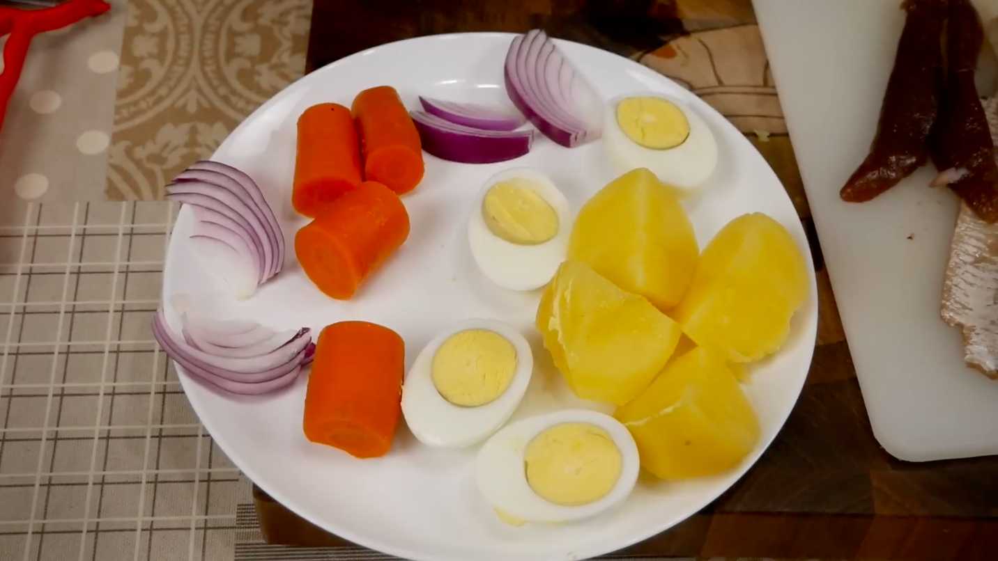 Роллы Селедка под шубой-Шаг 1