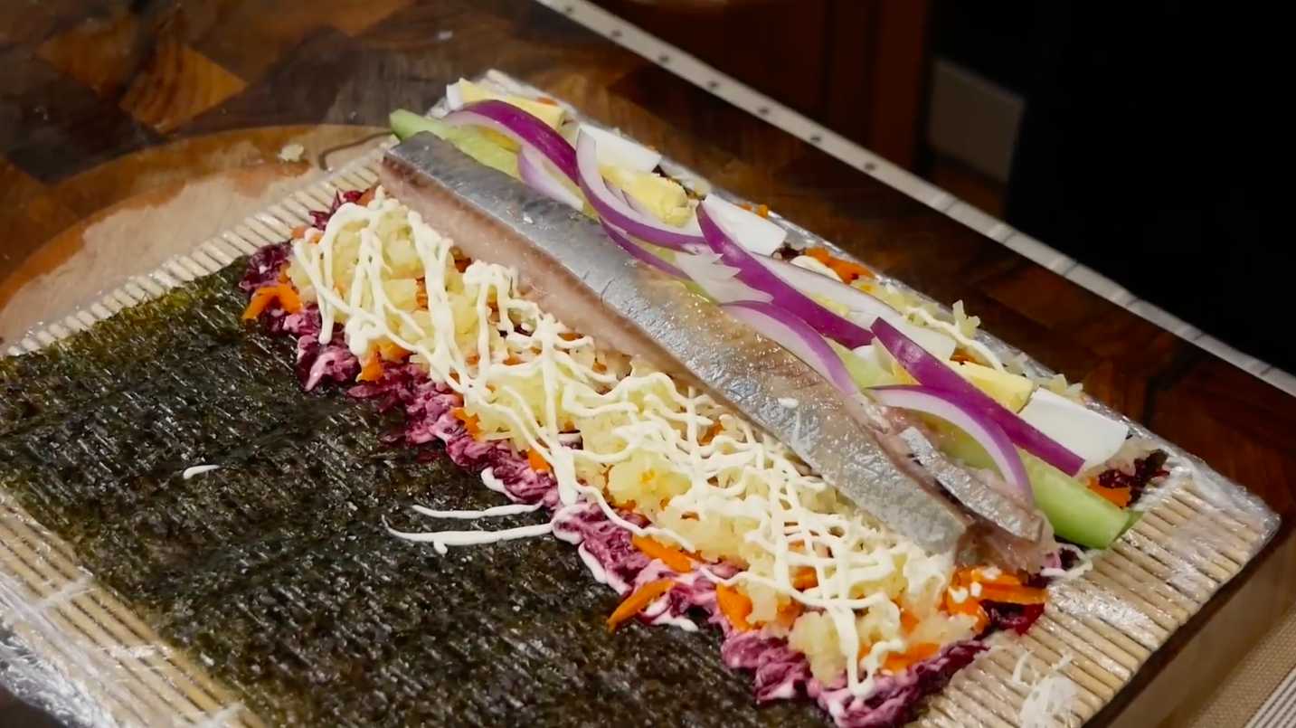 Роллы Селедка под шубой-Шаг 7