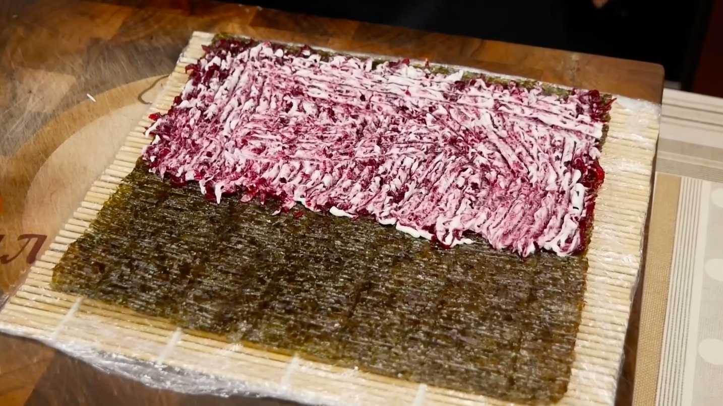 Роллы Селедка под шубой-Шаг 4