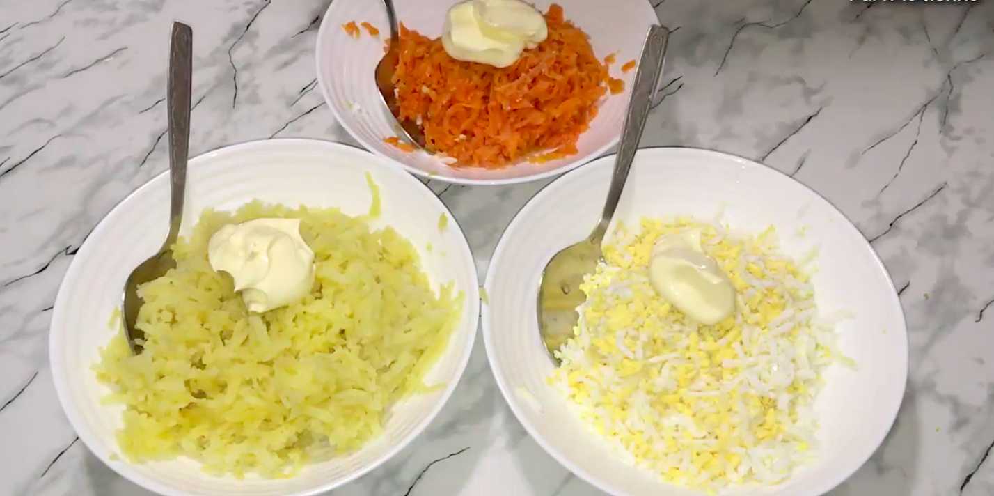 Торт-салат Селедка под шубой-Шаг 4