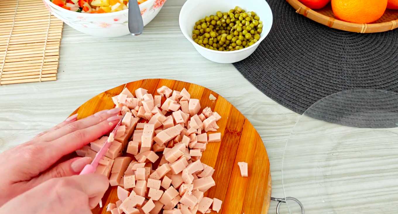 Оливье вегетарианский без колбасы-Шаг 7