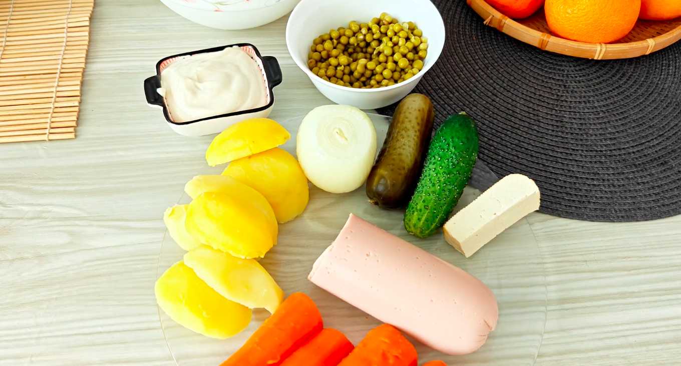 Оливье вегетарианский без колбасы-Шаг 1