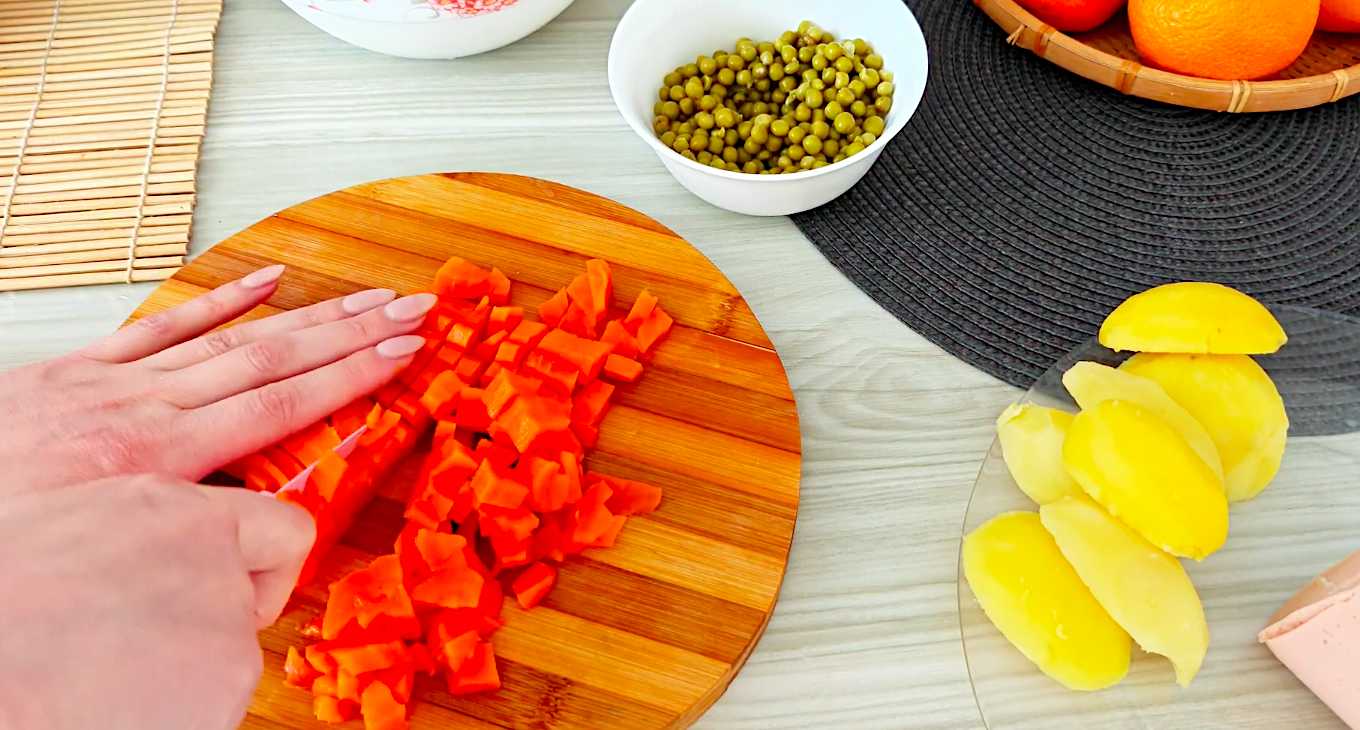 Оливье вегетарианский без колбасы-Шаг 6