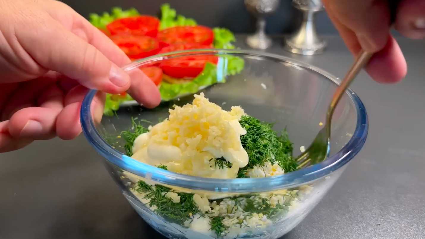 Томатные мини-кексы с яичной начинкой-Шаг 8