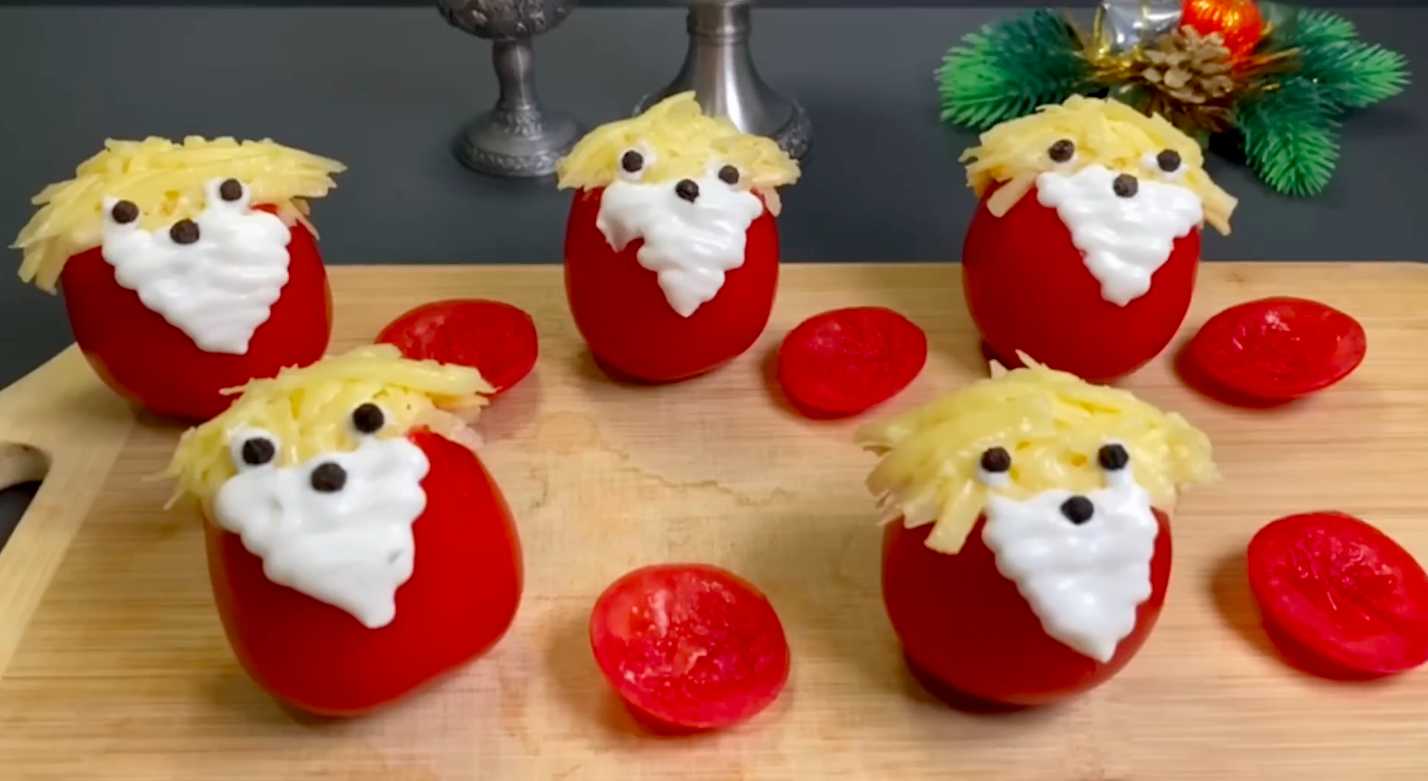 Новогодние суши-кексы в образе Деда Мороза-Шаг 6