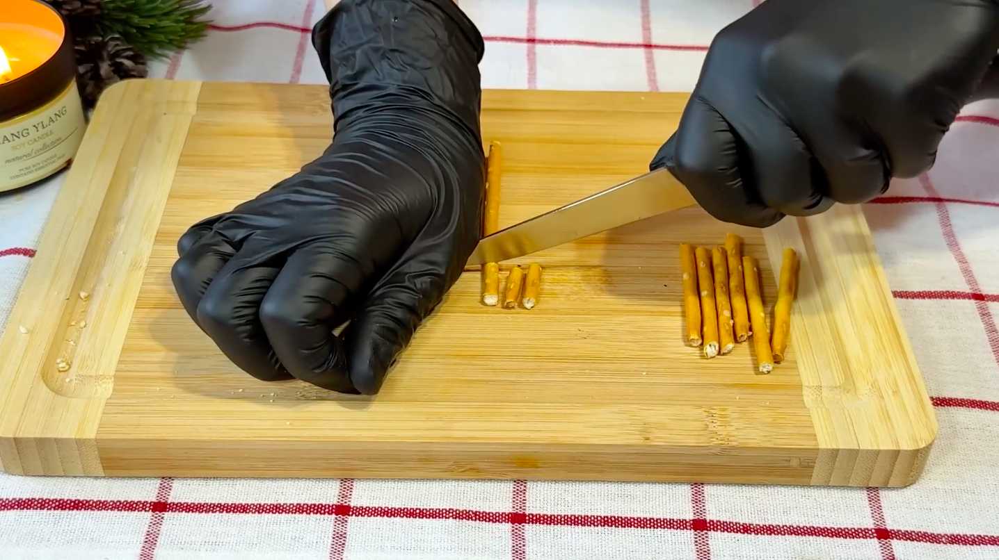 Новогодние суши-кексы в виде снеговиков-Шаг 4