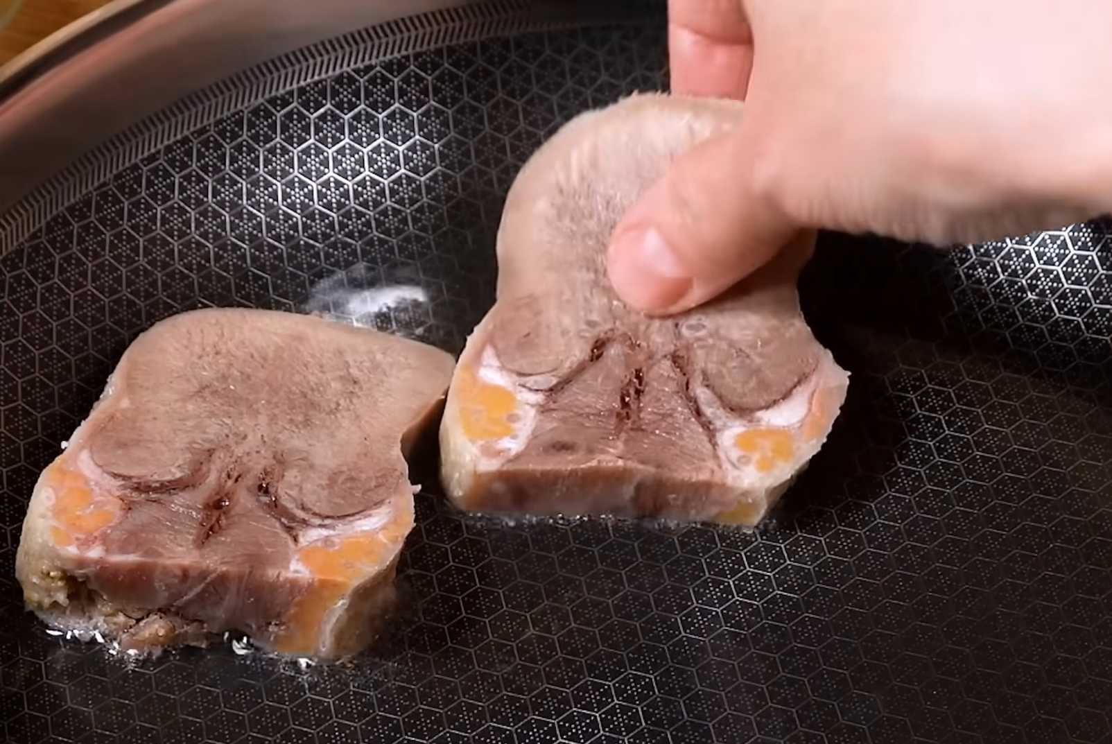 Запечённый говяжий язык с грибами-Шаг 9