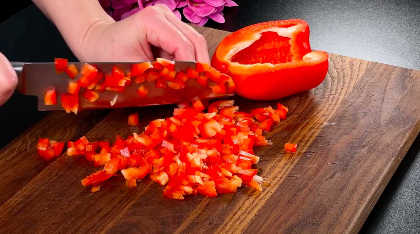 Традиционные картофельные рулетики с мясной начинкой-Шаг 4