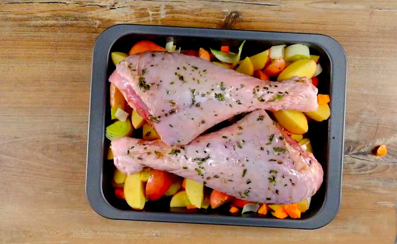 Голень индейки с картофелем-Шаг 5