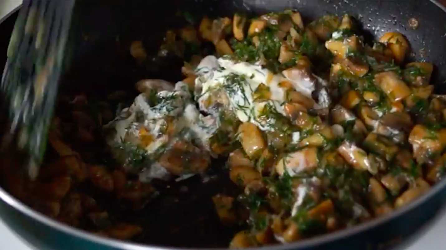 Запеканка из картофельного пюре с грибами-Шаг 5