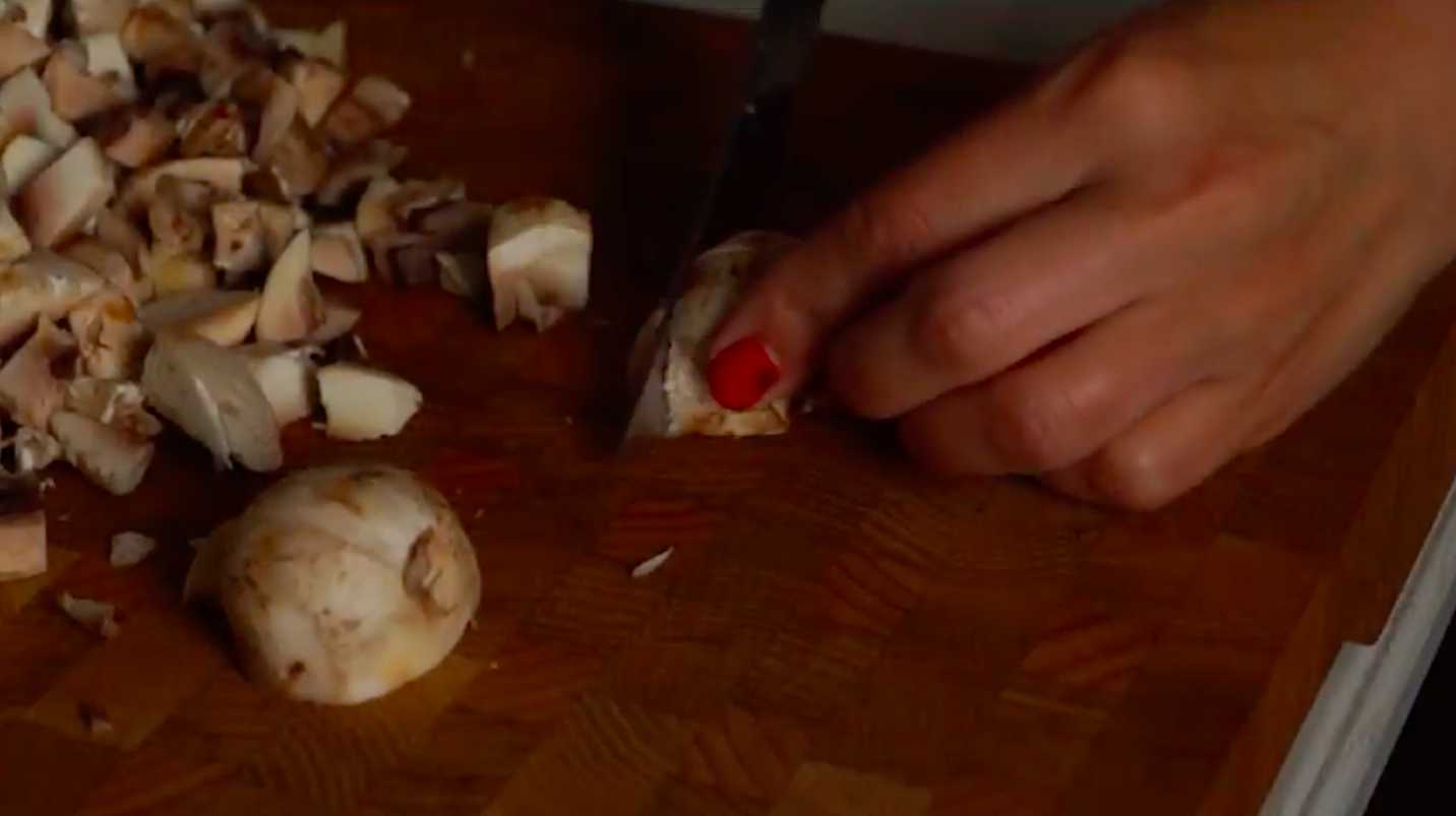 Запеканка из картофельного пюре с грибами-Шаг 2