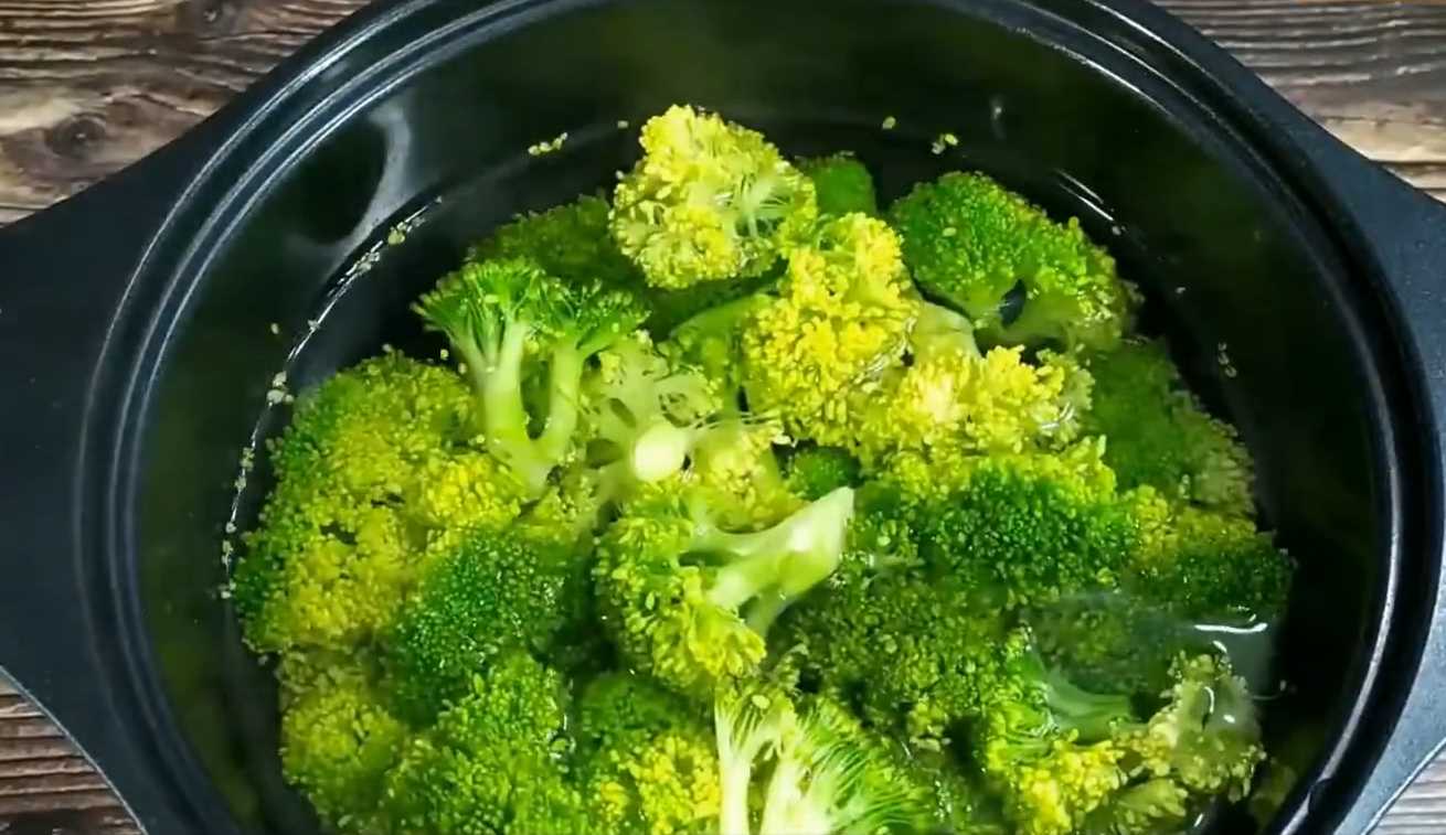 Корейская закуска из брокколи с кунжутом-Шаг 3