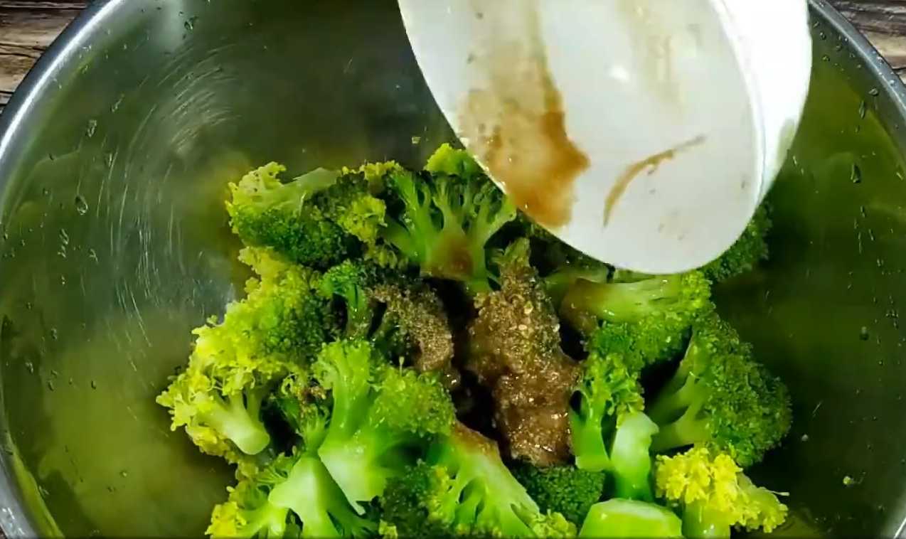 Корейская закуска из брокколи с кунжутом-Шаг 7